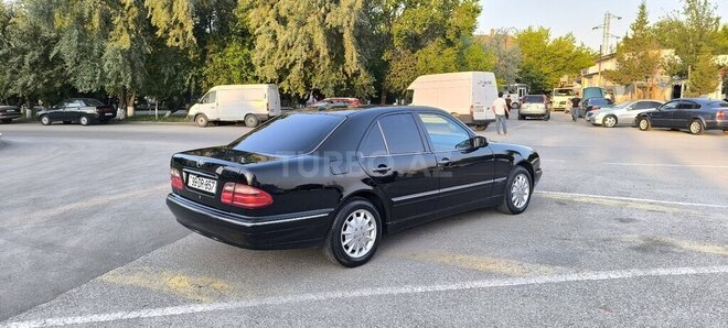 Mercedes E 280 2000, 395,000 km - 2.8 l - Sumqayıt