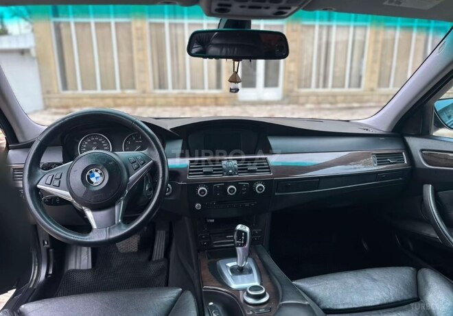 BMW 528 2007, 370,000 km - 3.0 l - Qazax