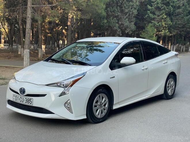 Toyota Prius-8