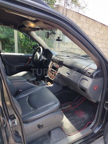 Mercedes ML 320 1998, 380,000 km - 3.2 l - Qusar