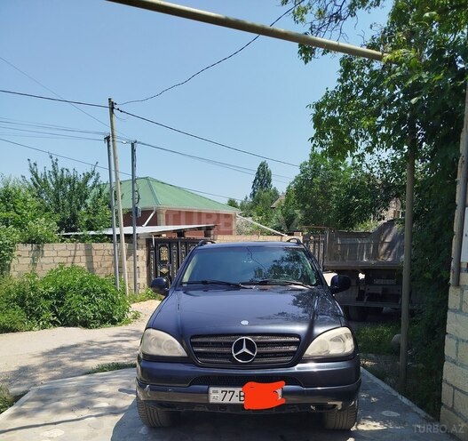 Mercedes ML 320 1998, 380,000 km - 3.2 l - Qusar