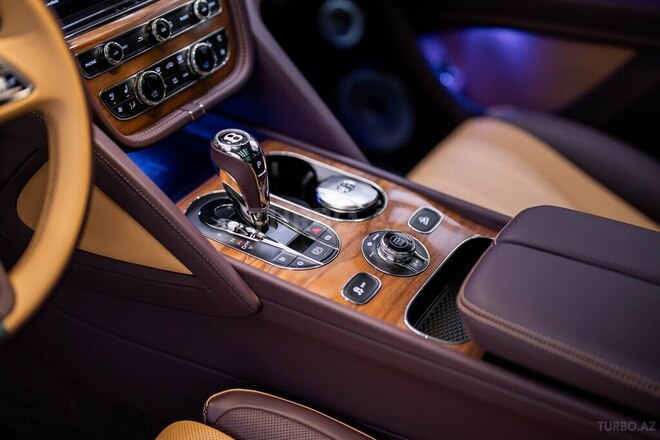 Bentley Bentayga 2025, 0 km - 4.0 l - Bakı