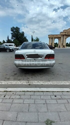 Mercedes E 220 d 1998, 350,000 km - 2.2 l - Bərdə