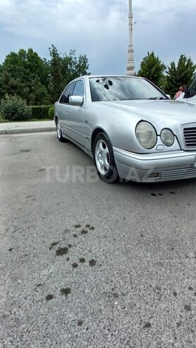 Mercedes E 220 d 1998, 350,000 km - 2.2 l - Bərdə