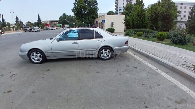 Mercedes E 220 d 1998, 350,000 km - 2.2 l - Bərdə