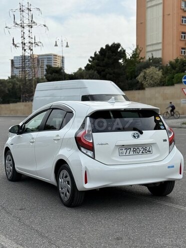 Toyota Aqua 2018, 130,000 km - 1.5 l - Bakı