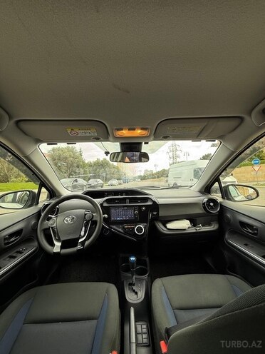 Toyota Aqua 2018, 130,000 km - 1.5 l - Bakı