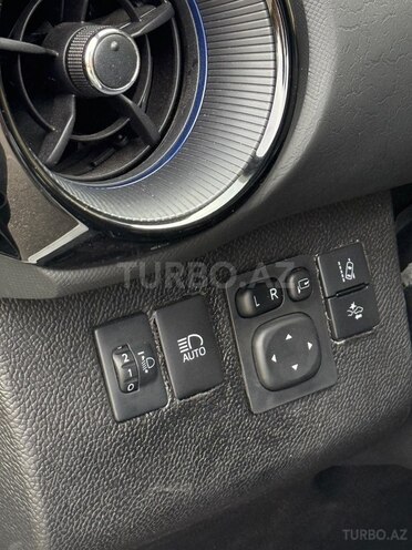 Toyota Aqua 2018, 130,000 km - 1.5 l - Bakı