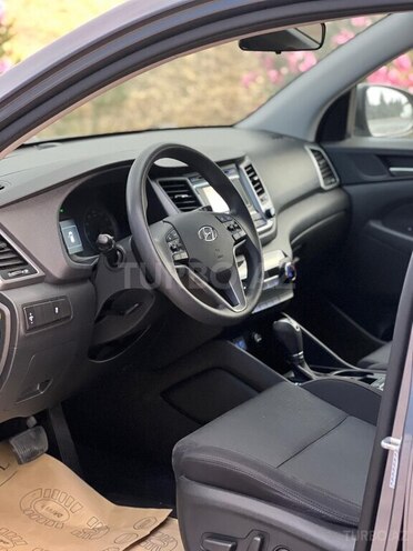Hyundai Tucson-8