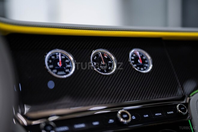 Bentley Continental GTC-19