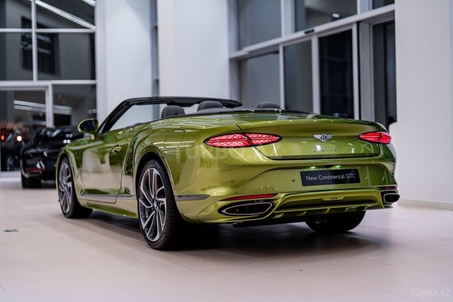 Bentley Continental GTC-7