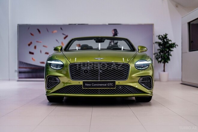 Bentley Continental GTC-3