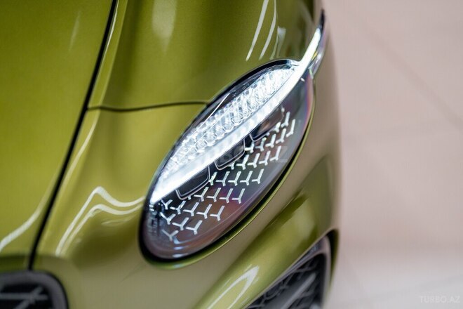 Bentley Continental GTC-26