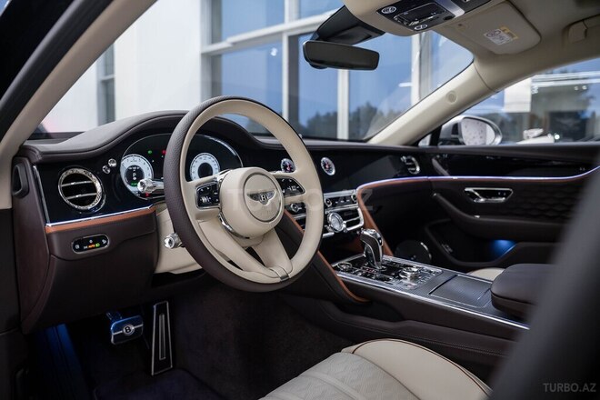 Bentley Flying Spur-10