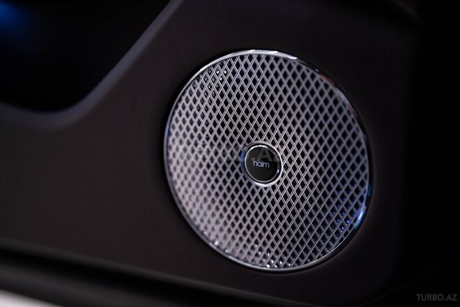 Bentley Flying Spur-22