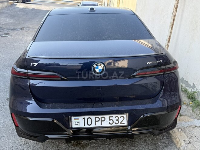 BMW i7 2023, 8,800 km - 0.0 l - Bakı