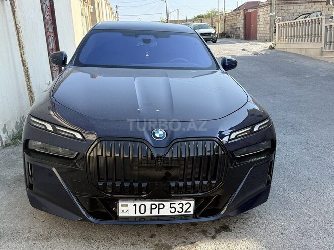 BMW i7 2023, 8,800 km - 0.0 l - Bakı