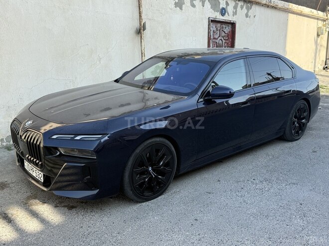 BMW i7 2023, 8,800 km - 0.0 l - Bakı