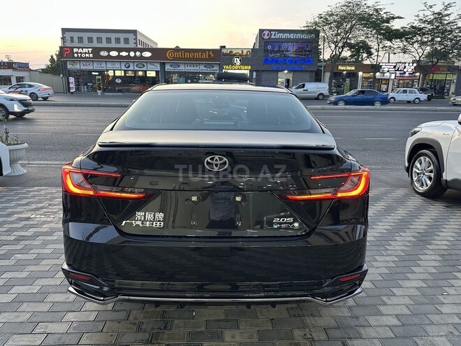 Toyota Camry-6