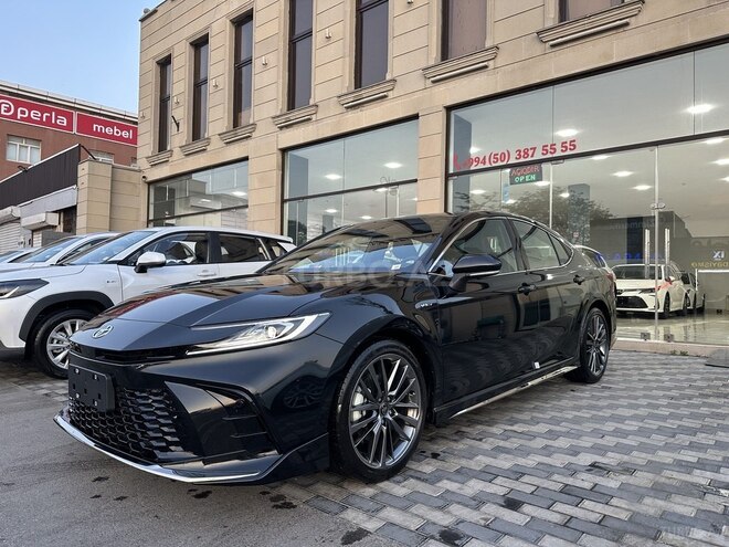 Toyota Camry-3