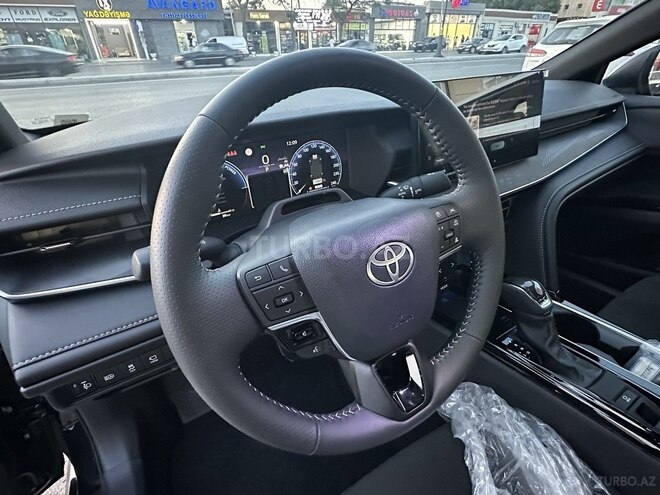 Toyota Camry-9
