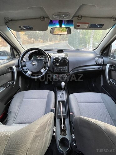 Chevrolet Aveo-7
