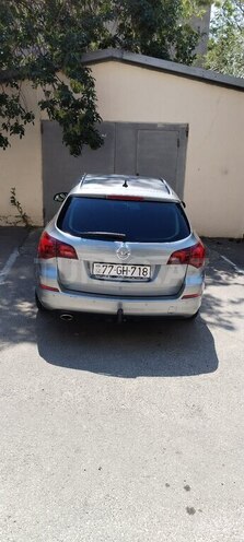 Opel Astra 2011, 358,000 km - 1.4 l - Bakı