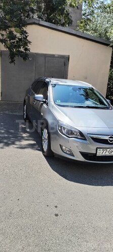 Opel Astra 2011, 358,000 km - 1.4 l - Bakı