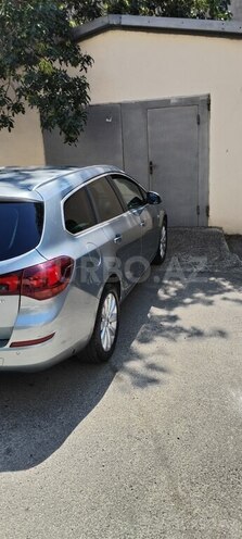 Opel Astra 2011, 358,000 km - 1.4 l - Bakı