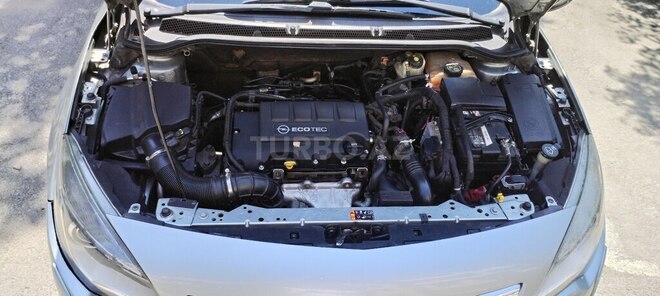 Opel Astra 2011, 358,000 km - 1.4 l - Bakı