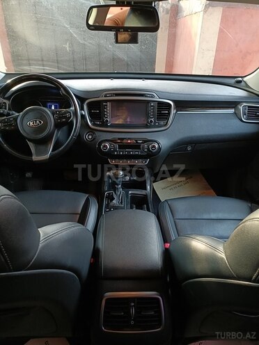 Kia Sorento-9
