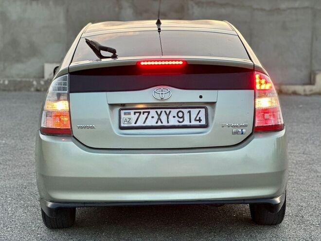 Toyota Prius 2009, 250,000 km - 1.5 л - Sumqayıt
