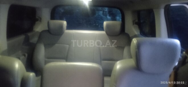 Hyundai H-1 2010, 370,000 km - 2.5 л - Bakı