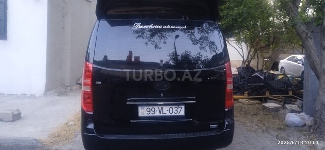 Hyundai H-1 2010, 370,000 km - 2.5 л - Bakı