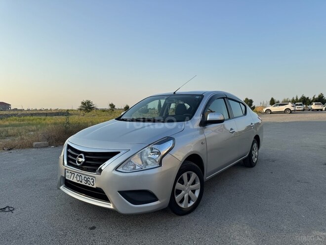 Nissan Latio 2015, 118,200 km - 1.2 l - Bakı