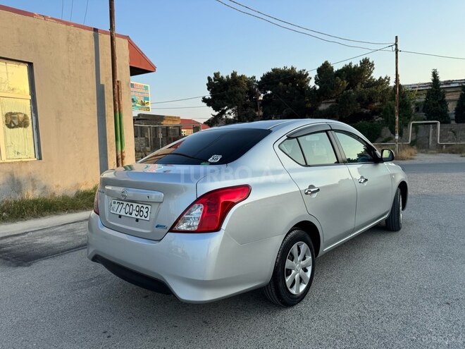 Nissan Latio 2015, 118,200 km - 1.2 l - Bakı
