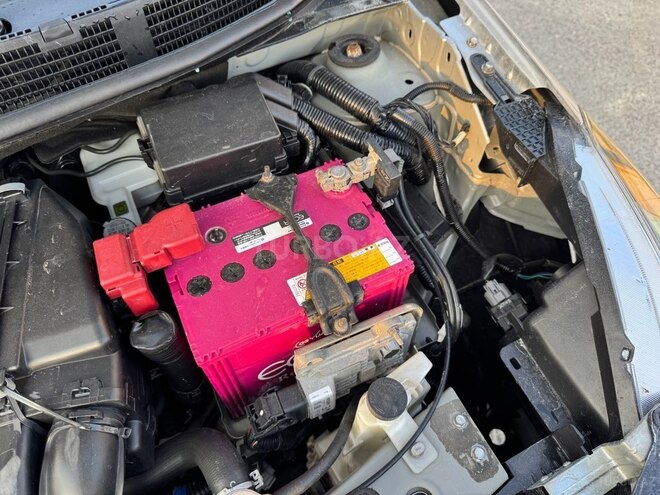 Nissan Latio 2015, 118,200 km - 1.2 l - Bakı