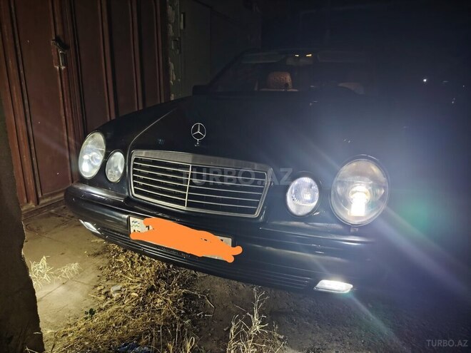 Mercedes E 230 1995, 835,642 km - 2.3 l - Bakı