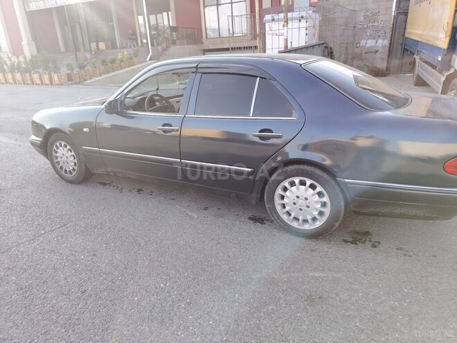 Mercedes E 230 1995, 835,642 km - 2.3 l - Bakı