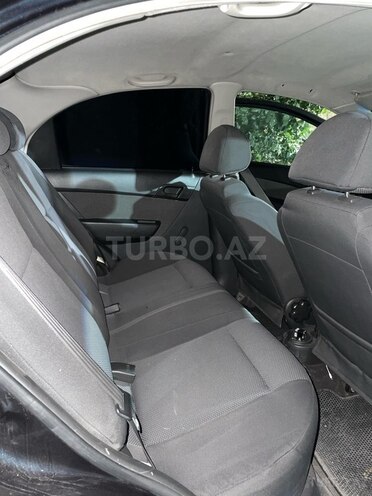 Chevrolet Aveo-8