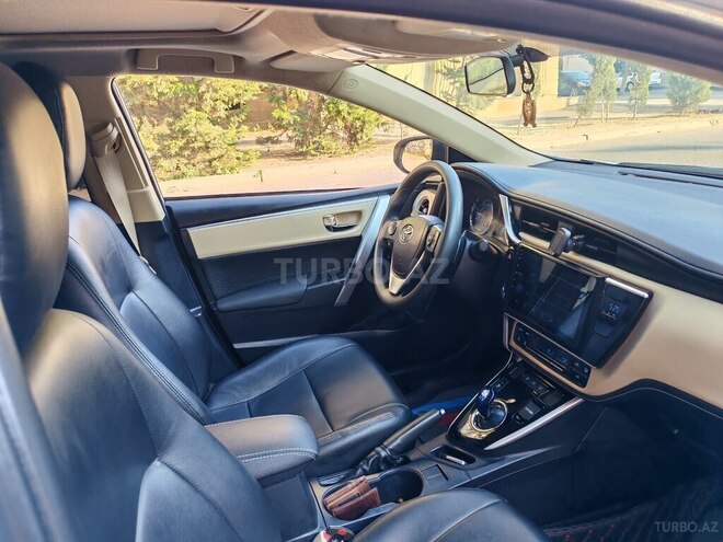 Toyota Corolla 2018, 44,200 km - 1.8 l - Bakı