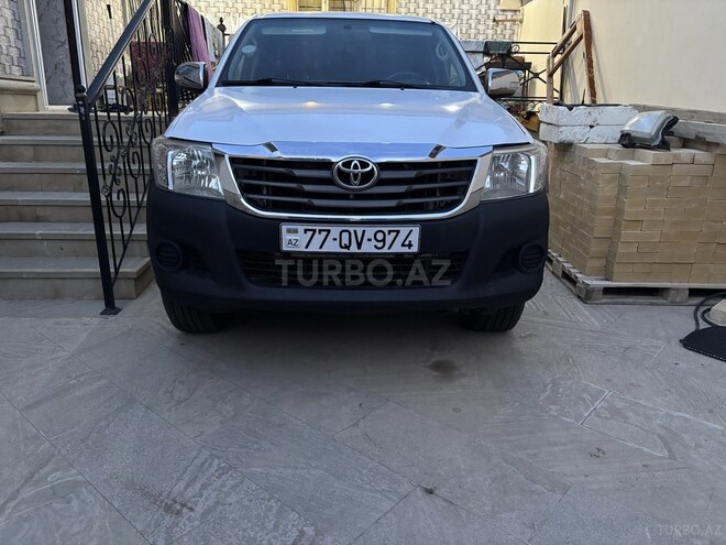Toyota Hilux 2011, 250,000 km - 2.7 l - Bakı