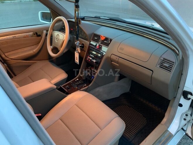 Mercedes C 230 1997, 354,000 km - 2.3 l - Bakı