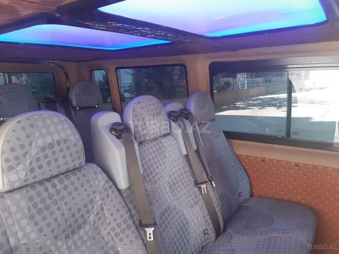 Ford Transit 2011, 202,000 km - 2.2 л - Bakı