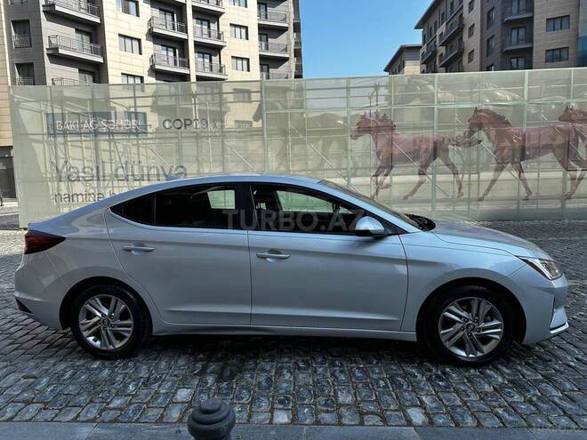 Hyundai Elantra 2018, 123,000 km - 2.0 l - Bakı