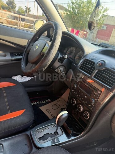 Nissan Sunny 2011, 200,000 km - 1.6 л - Bakı