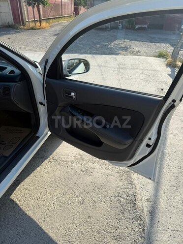 Nissan Sunny 2011, 200,000 km - 1.6 л - Bakı