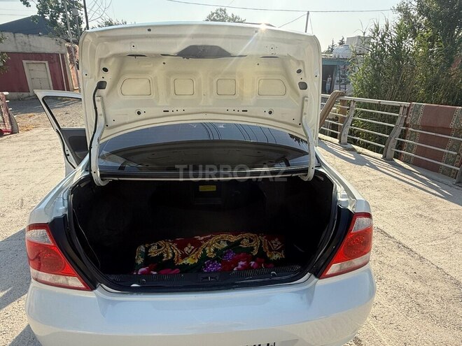 Nissan Sunny 2011, 200,000 km - 1.6 л - Bakı