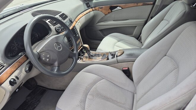 Mercedes E 240 2003, 357,148 km - 2.4 l - Sabirabad