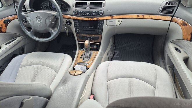 Mercedes E 240 2003, 357,148 km - 2.4 l - Sabirabad